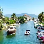 Vistas Frontales Al Mar Apartment Empuriabrava
