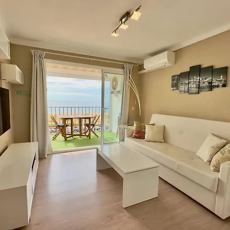 Vistas Frontales Al Mar