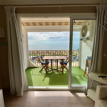 Vistas Frontales Al Mar